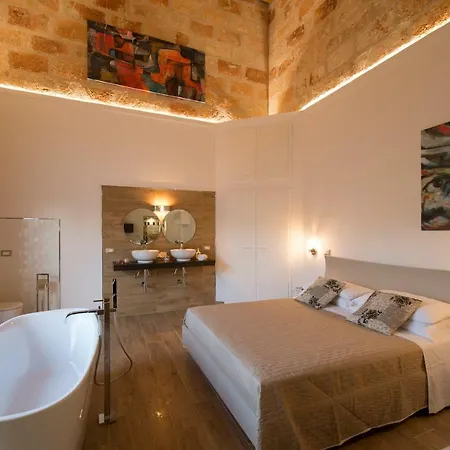 Loria Apartment *